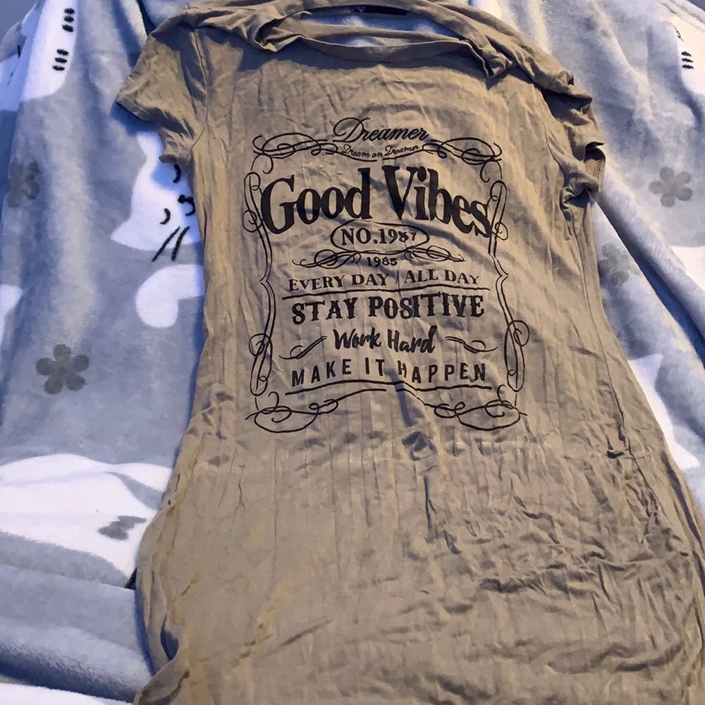 Fitted Olive green graphic dress back slits